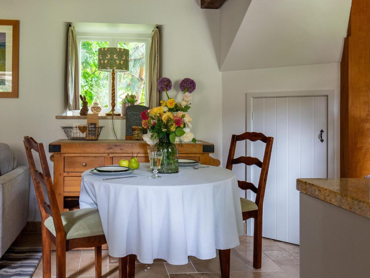 Climbing Rose Cottage - Dog Friendly - Peaceful Cotswold Cottage Adlestrop Екстер'єр фото